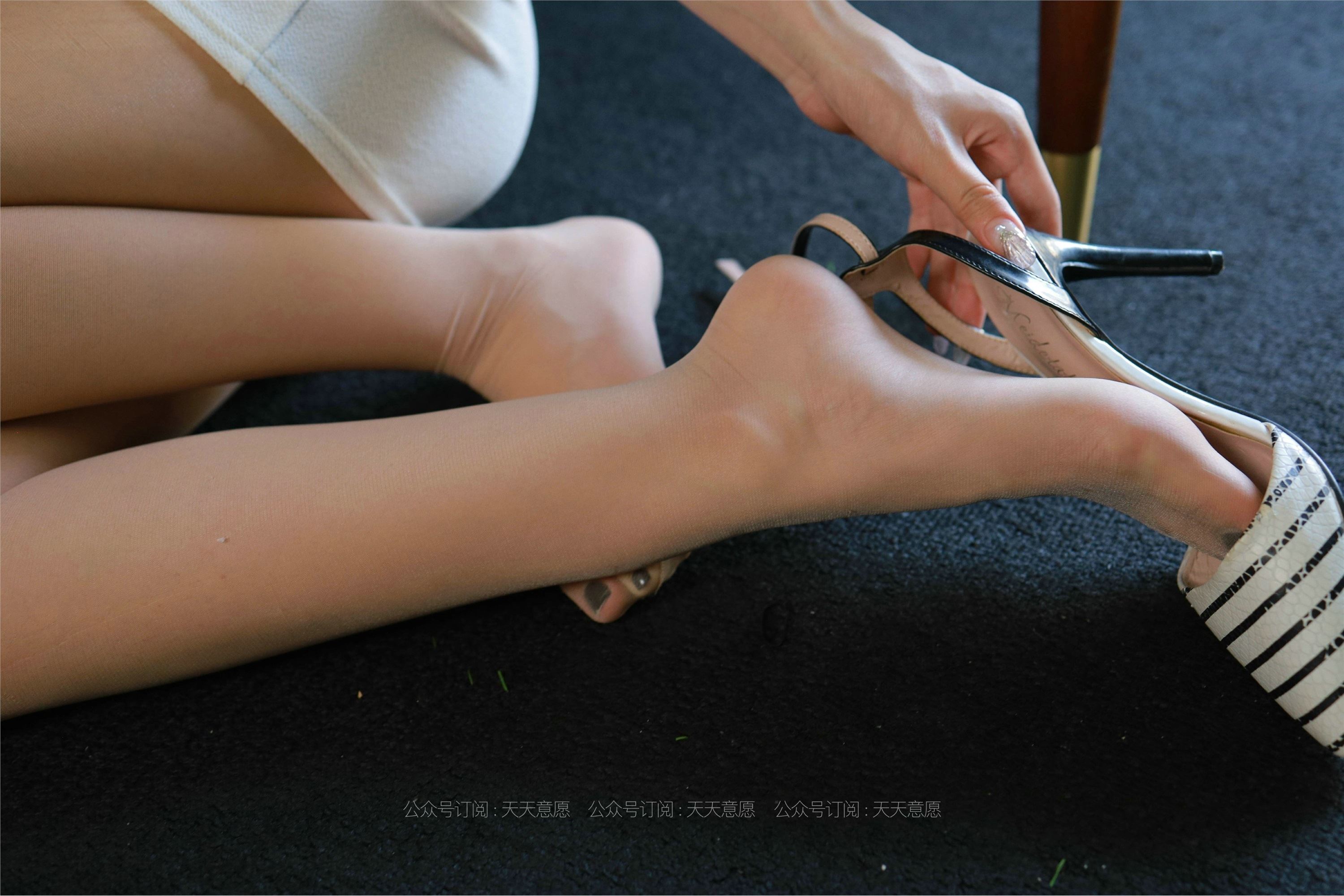 IESS异思趣向  2021.06.11 丝享家829：怡怡《长腿实习生》